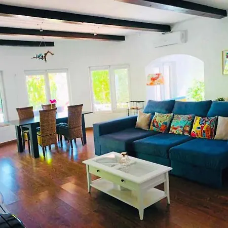 Sol E Mar Private Pool & Jacuzzi Vila *